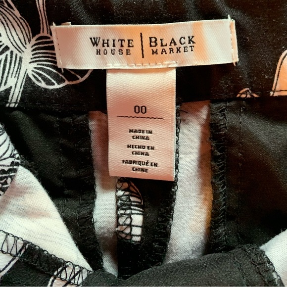 WHBM White House Black Market white and black floral shorts. Like new condition - Picture 3 of 5